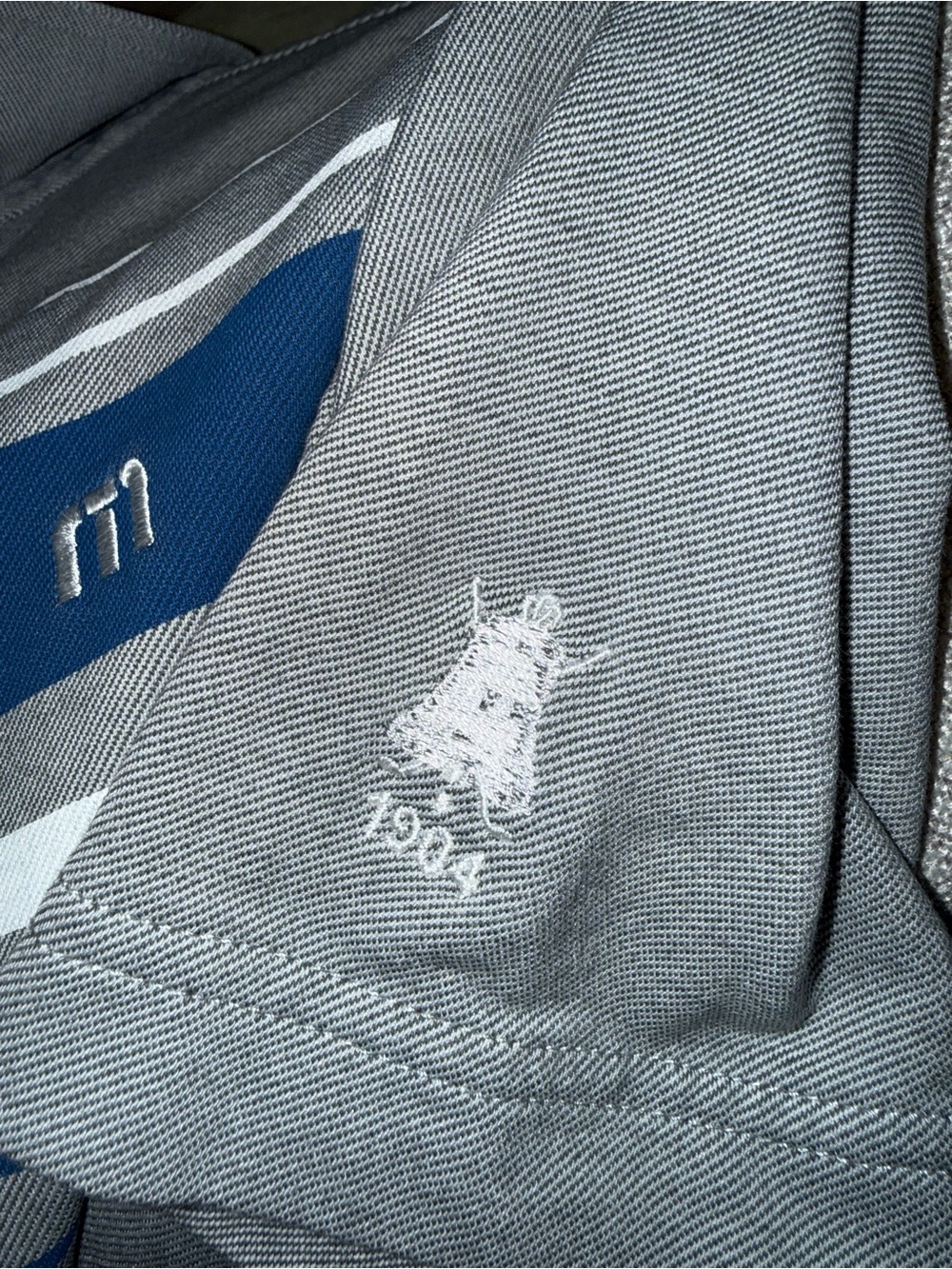TRAVIS MATHEW Striped Polo in Gray with Blue and White Stripes Size Medium - Picture 5 of 5